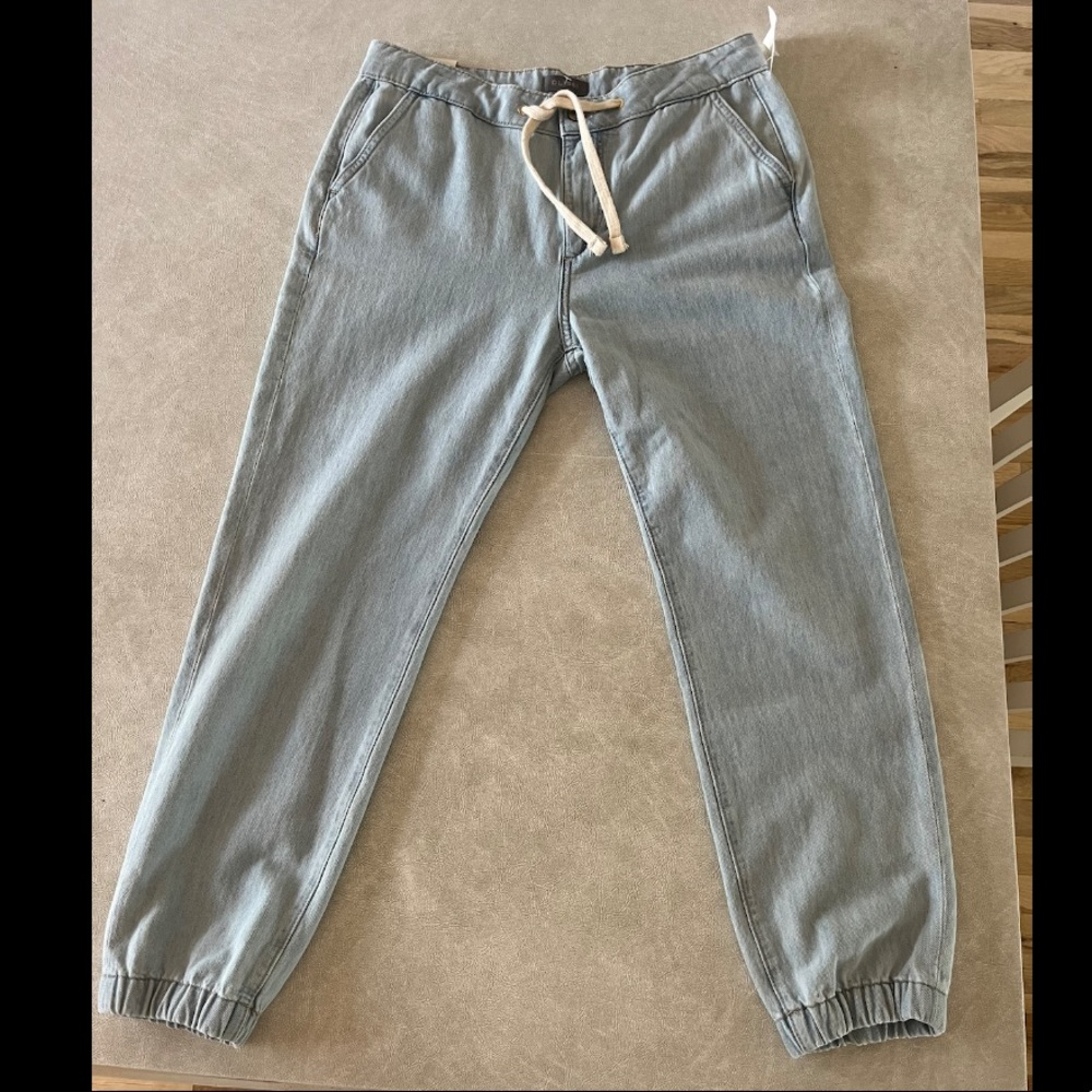 NWT- GWEN JOGGER - SIZE 28